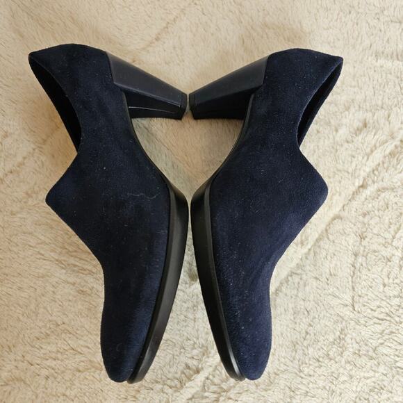 Ecco Danish Design Navy Suede Sz40 heels Pump Slipon shoes. Career. Work. Office - Picture 6 of 15
